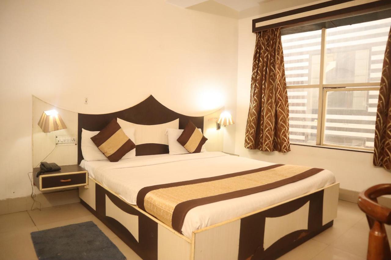 Hotel India International Nuova Delhi Esterno foto