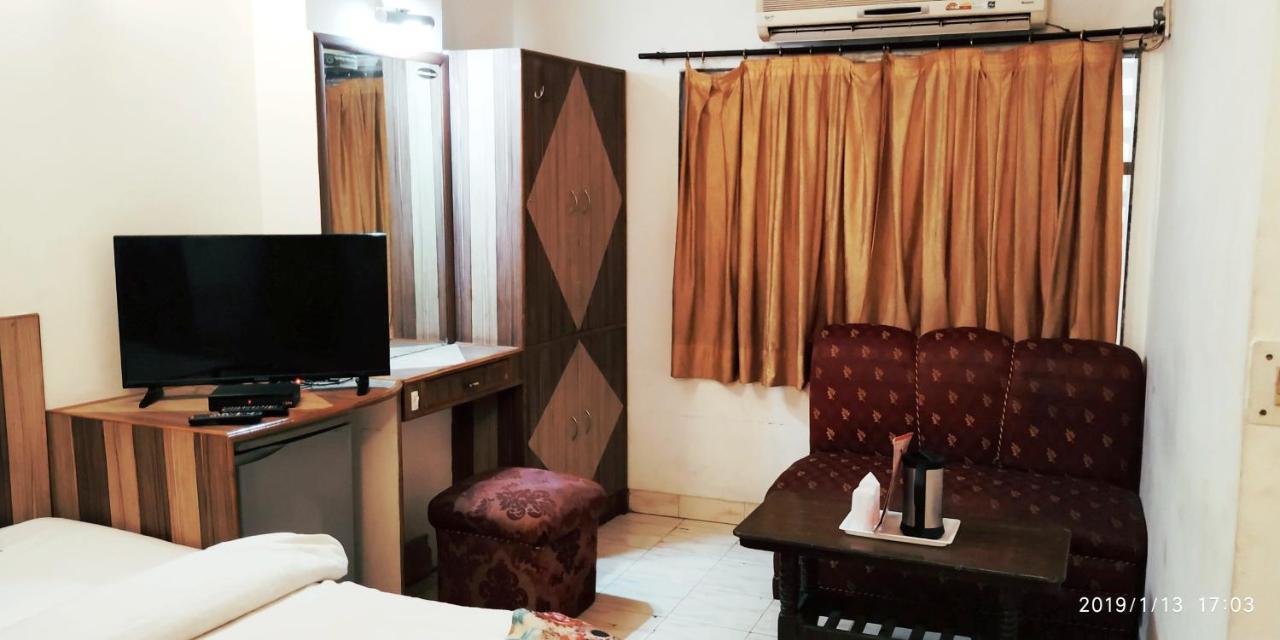 Hotel India International Nuova Delhi Esterno foto