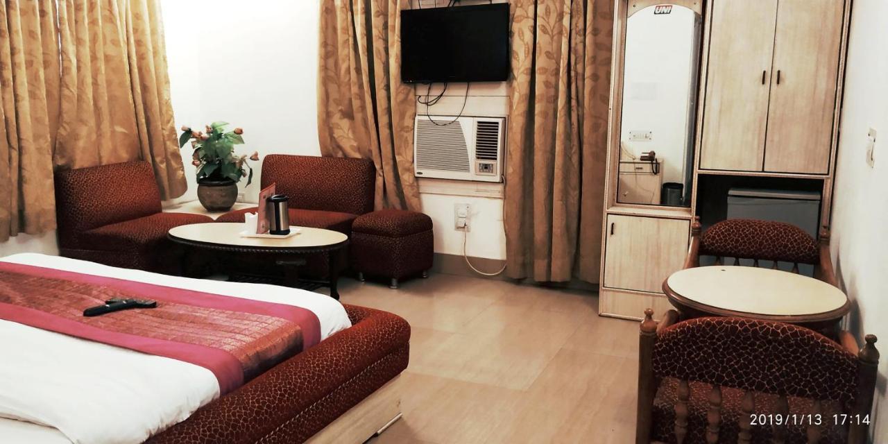 Hotel India International Nuova Delhi Esterno foto