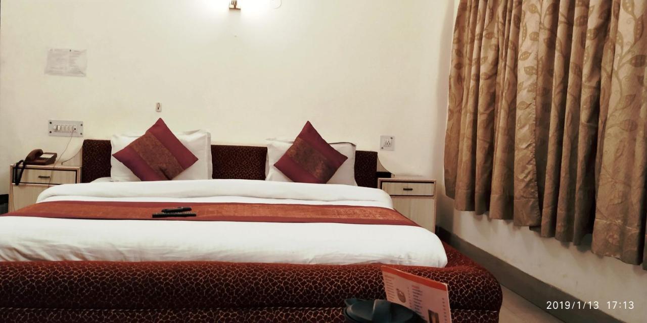 Hotel India International Nuova Delhi Esterno foto
