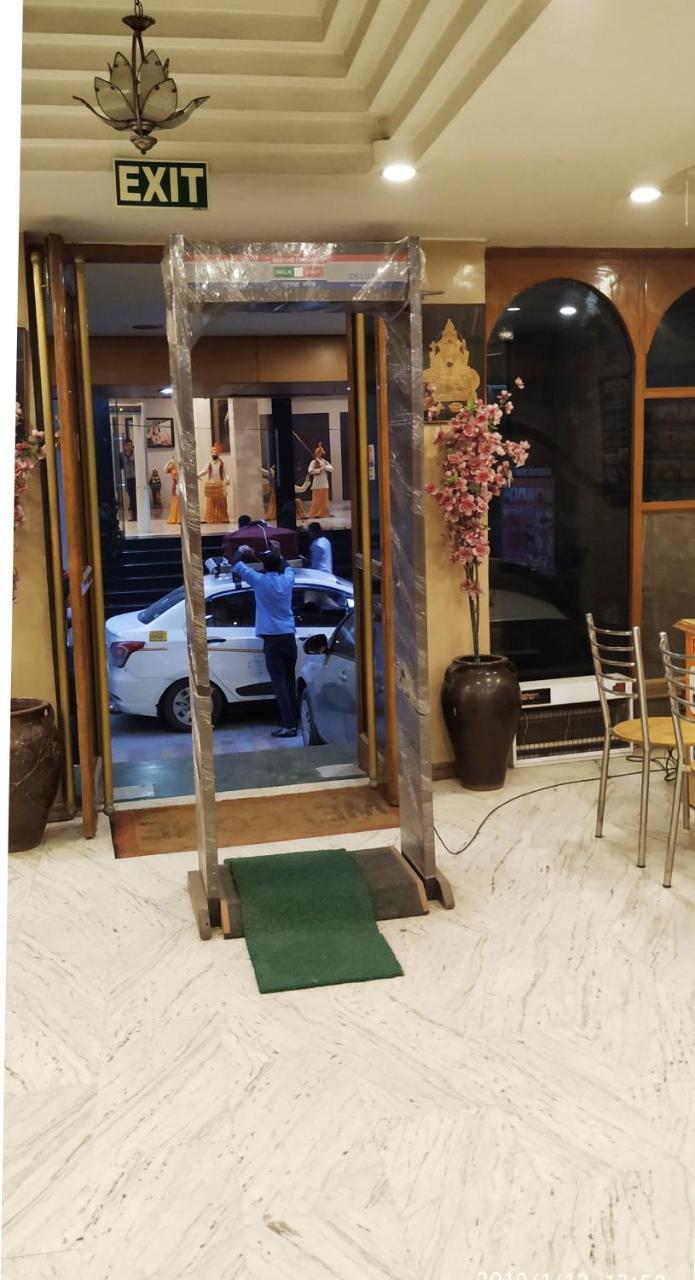 Hotel India International Nuova Delhi Esterno foto