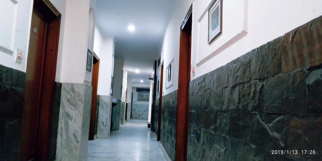 Hotel India International Nuova Delhi Esterno foto