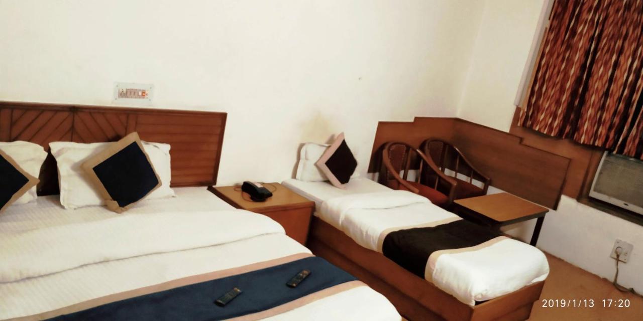 Hotel India International Nuova Delhi Esterno foto