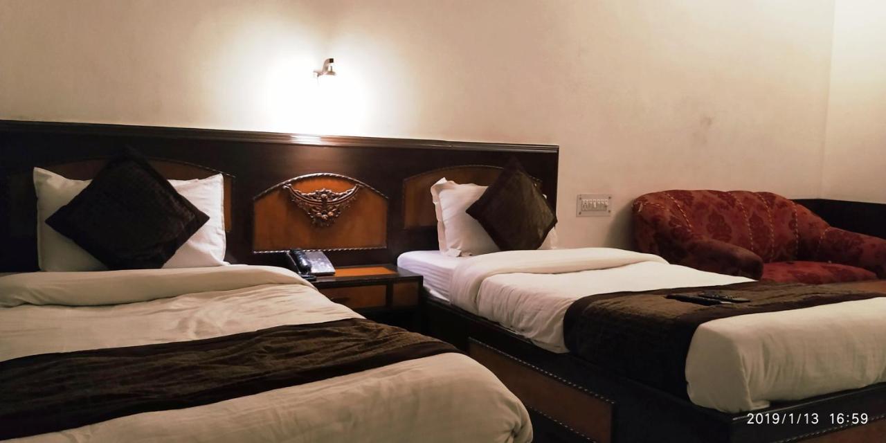 Hotel India International Nuova Delhi Esterno foto